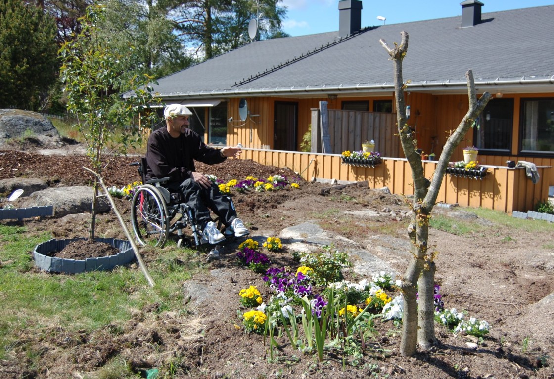 Johannes i hagen kopi.jpg